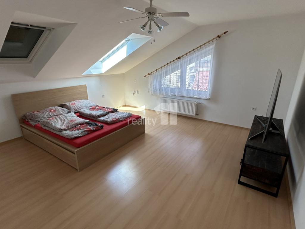 Pronájem domu 279 m2, Humpolec – náhled fotky 15