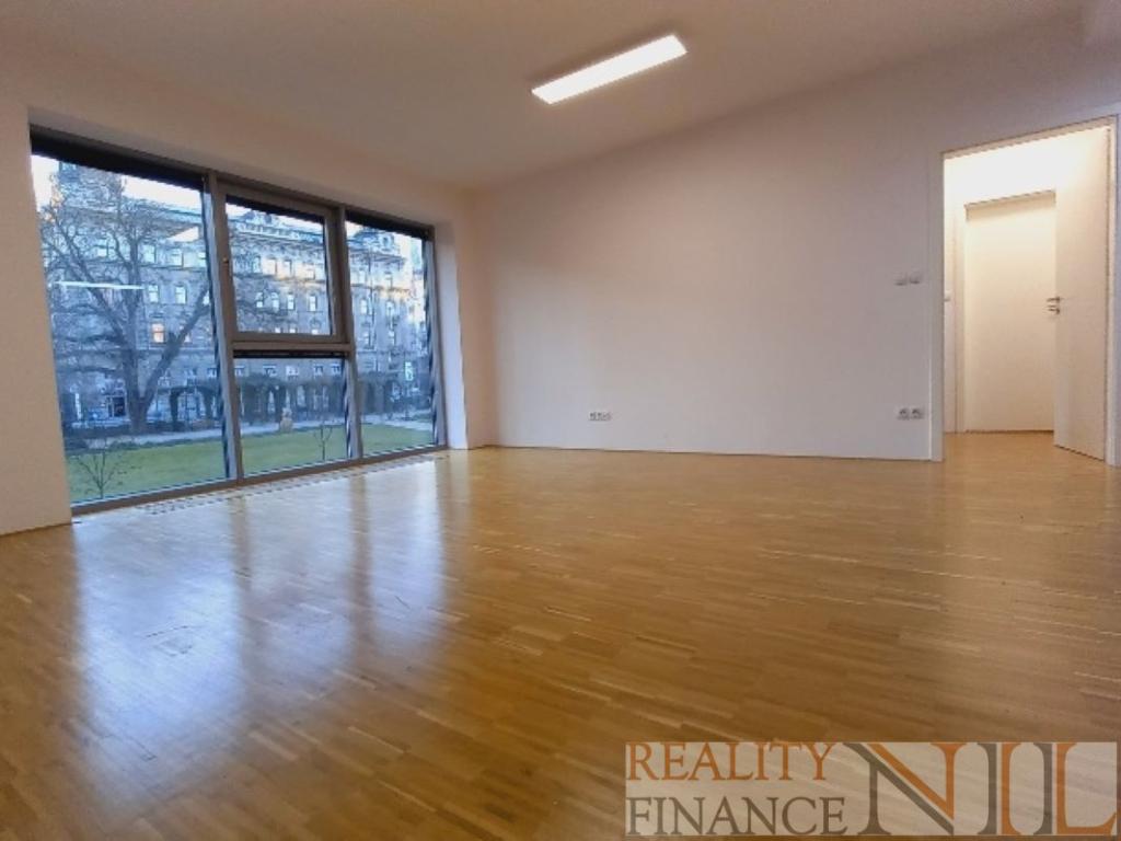 Pronájem 2+kk, Plzeň - Šafaříkovy sady, 16500 Kč,