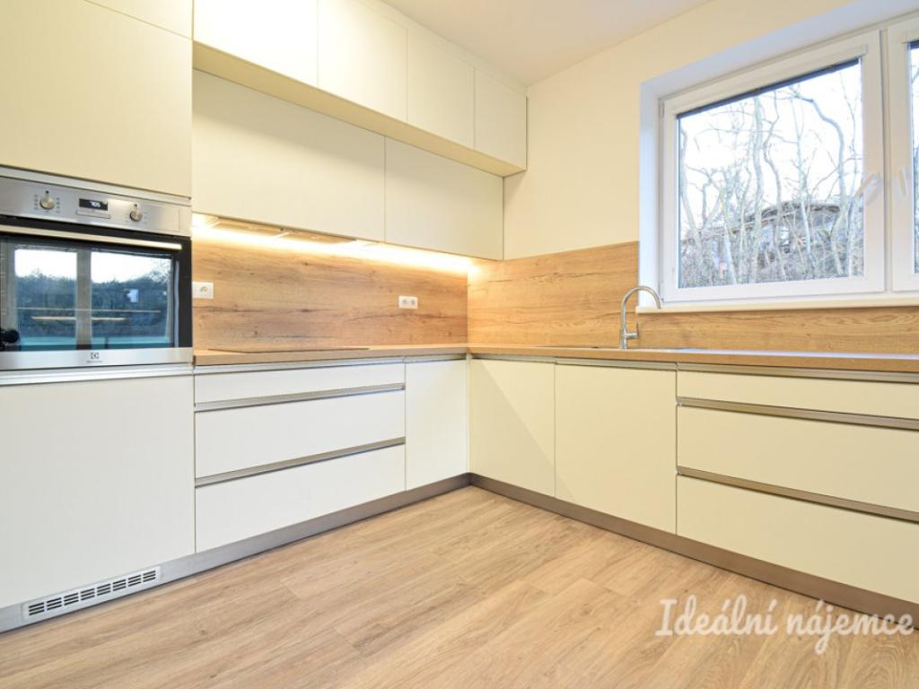 Pronájem bytu 2+kk 62 m2