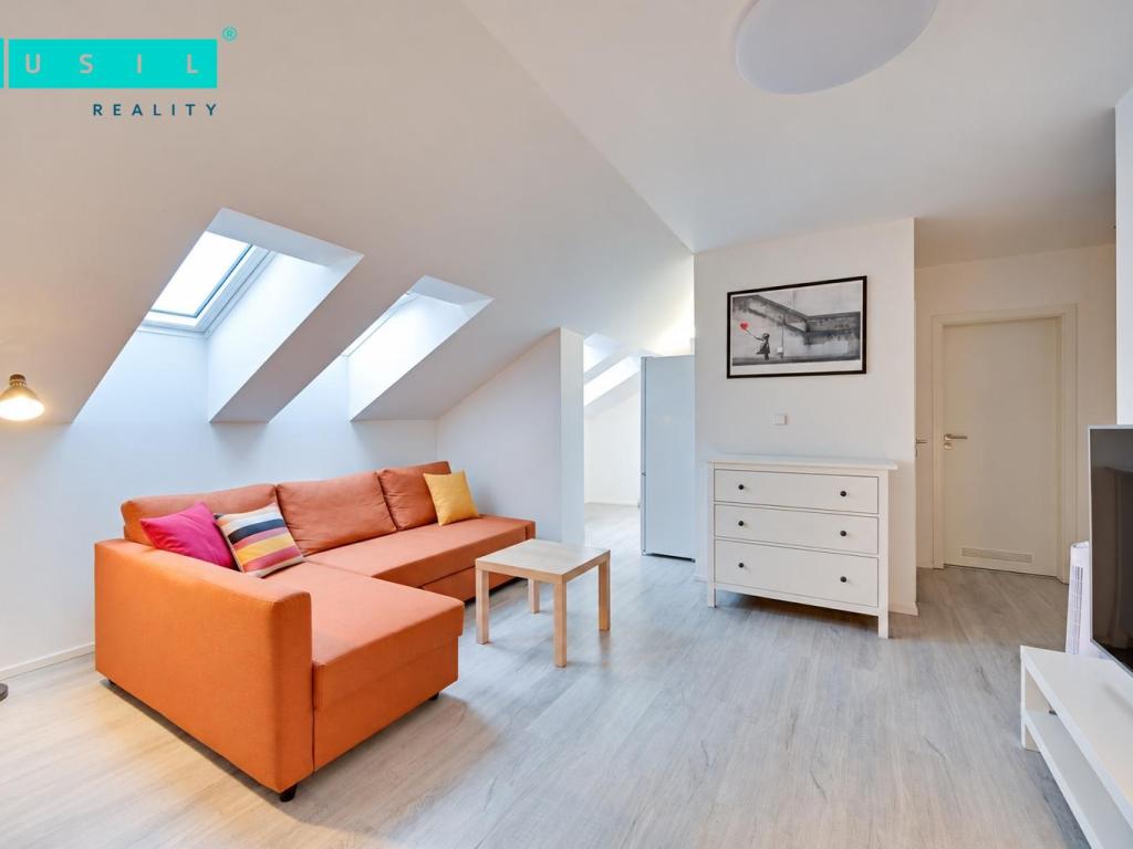 Pronájem bytu 2+kk 61 m2