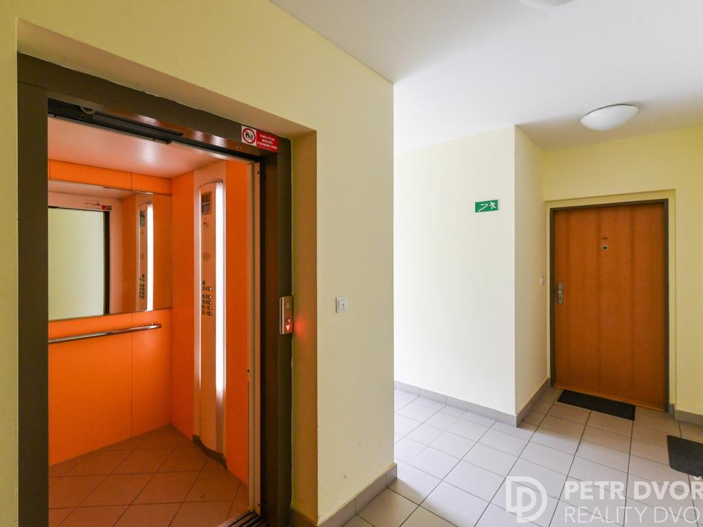 Prodej bytu 4+kk 100 m2, Praha – náhled fotky 15