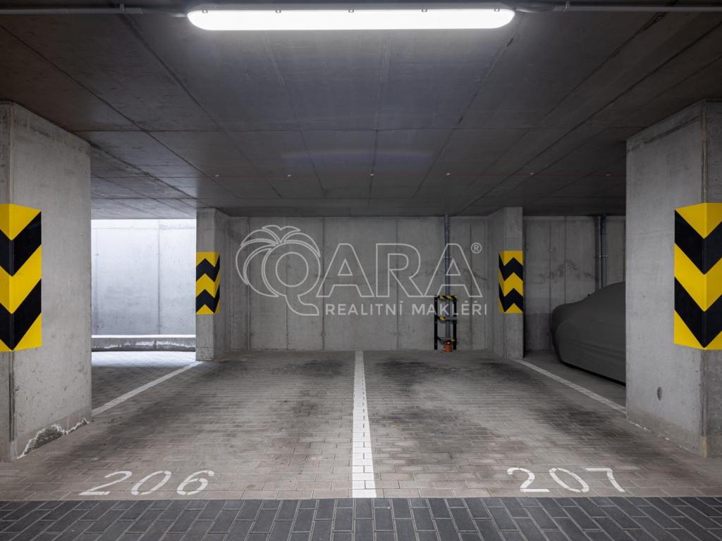 Pronájem bytu 2+kk 67 m2, Praha – náhled fotky 26