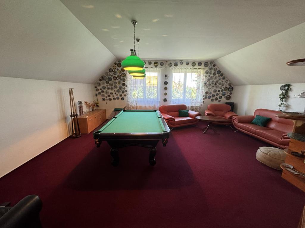 Prodej domu 301 m2, Praha – náhled fotky 31