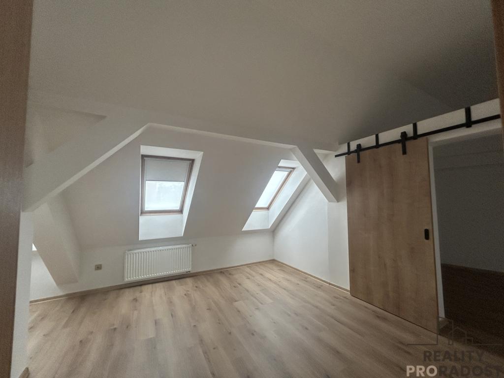 Pronájem bytu 3+kk 130 m2