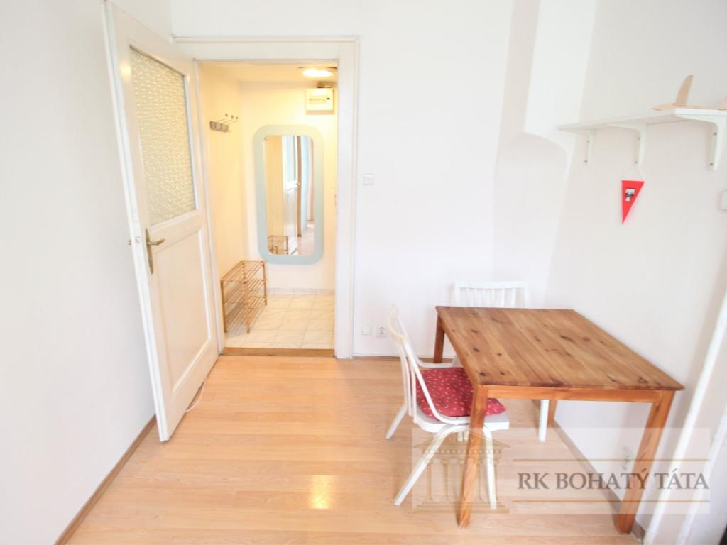 Pronájem bytu 2+kk 50 m2