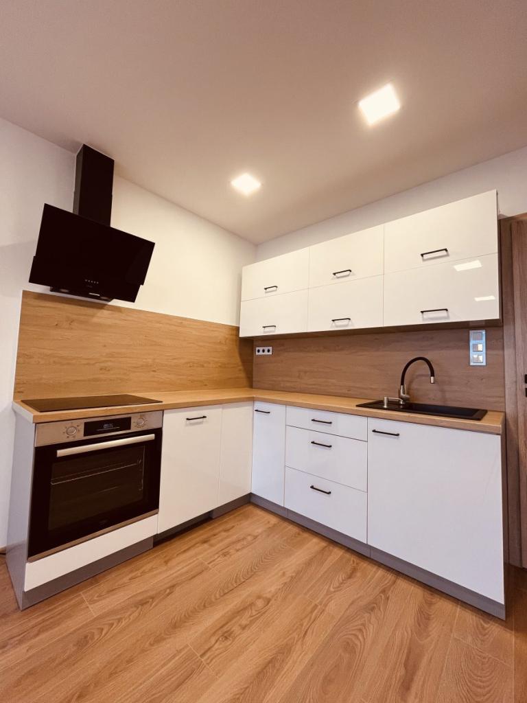 Pronájem bytu 1+kk 27 m2