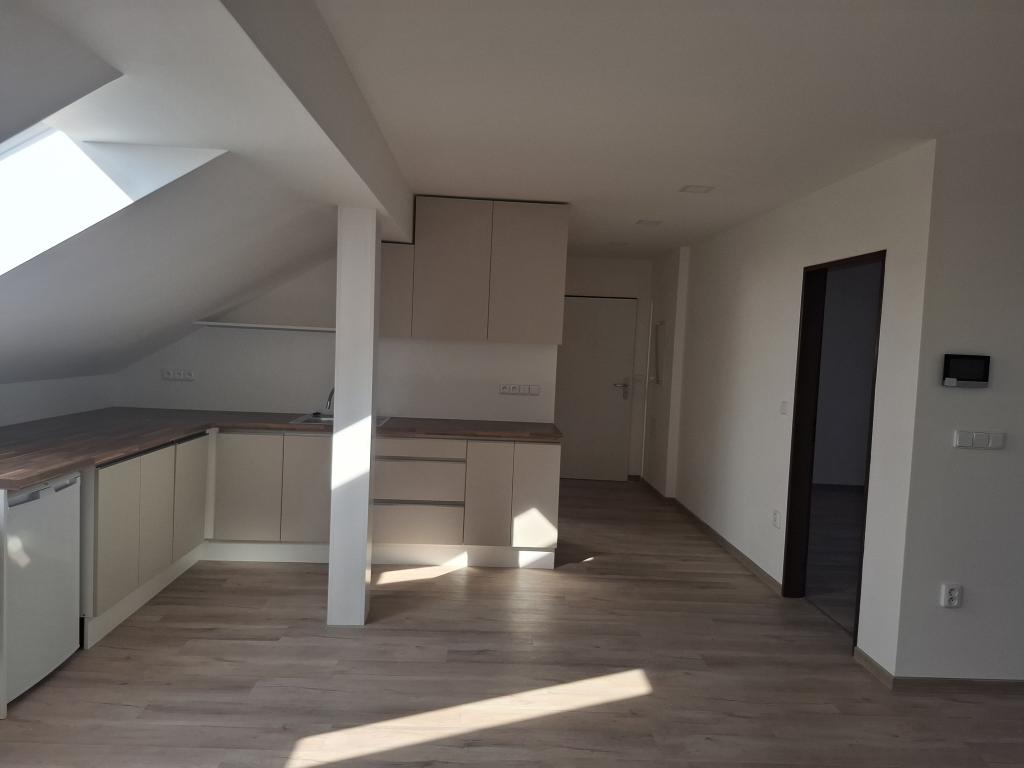 Pronájem bytu 2+kk 73 m2