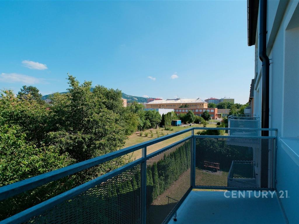 Pronájem bytu 1+kk 38 m2