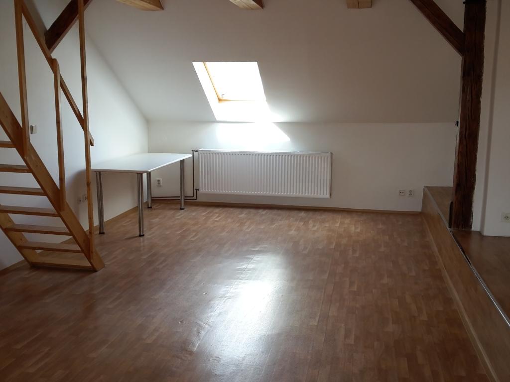 Pronájem bytu 2+kk 52 m2