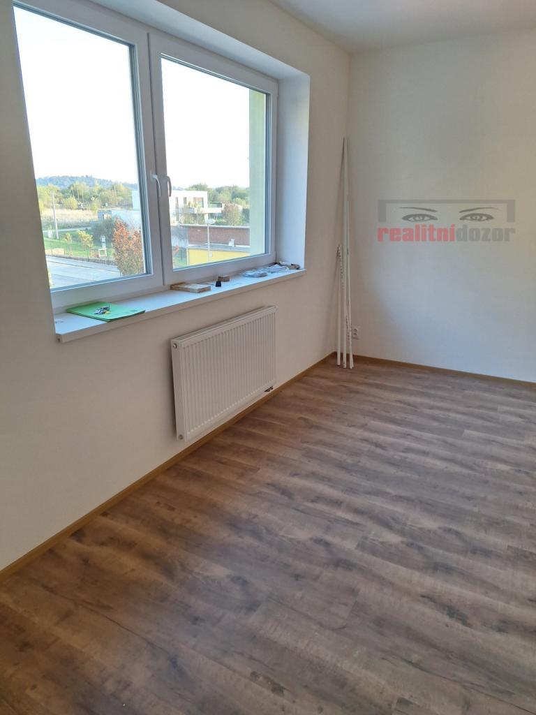 Pronájem bytu 1+kk 37 m2
