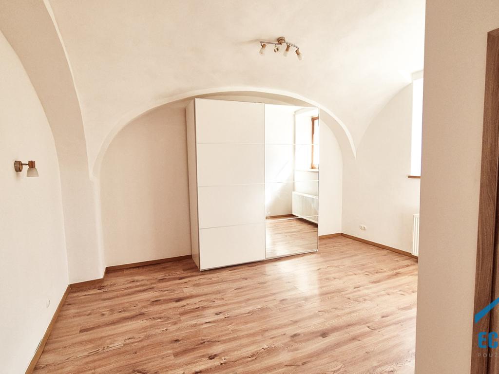 Pronájem bytu 2+kk 40 m2