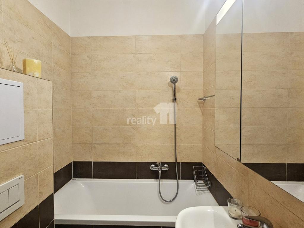 Pronájem bytu 1+kk 30 m2, Kolín – náhled fotky 4