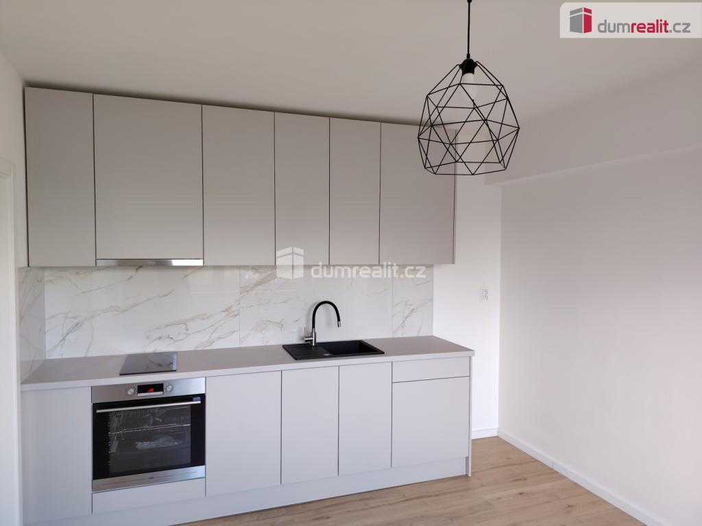 Pronájem bytu 2+kk 33 m2