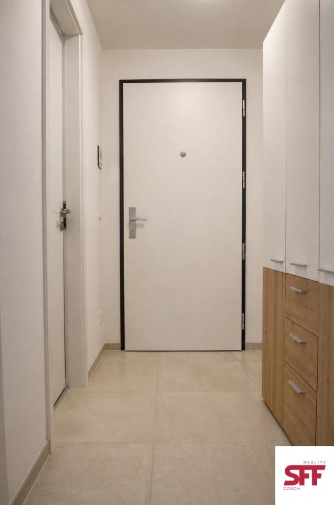 Pronájem bytu 1+kk 32 m2, Praha – náhled fotky 6