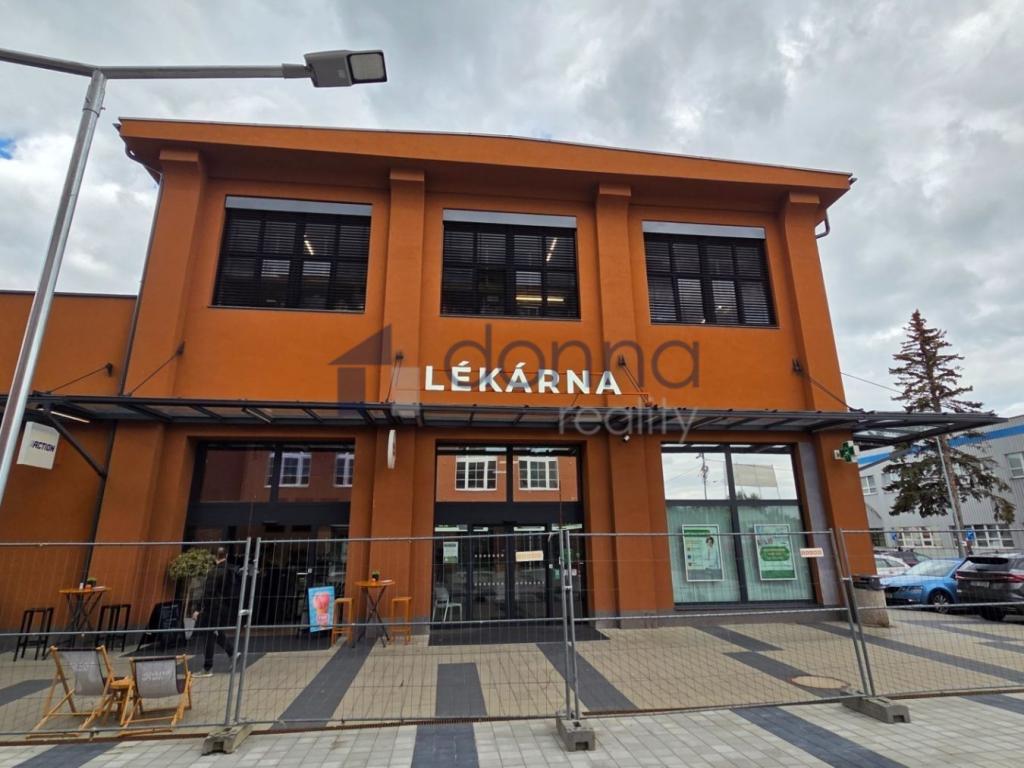 Pronájem bytu 1+kk 28 m2, Praha – náhled fotky 17