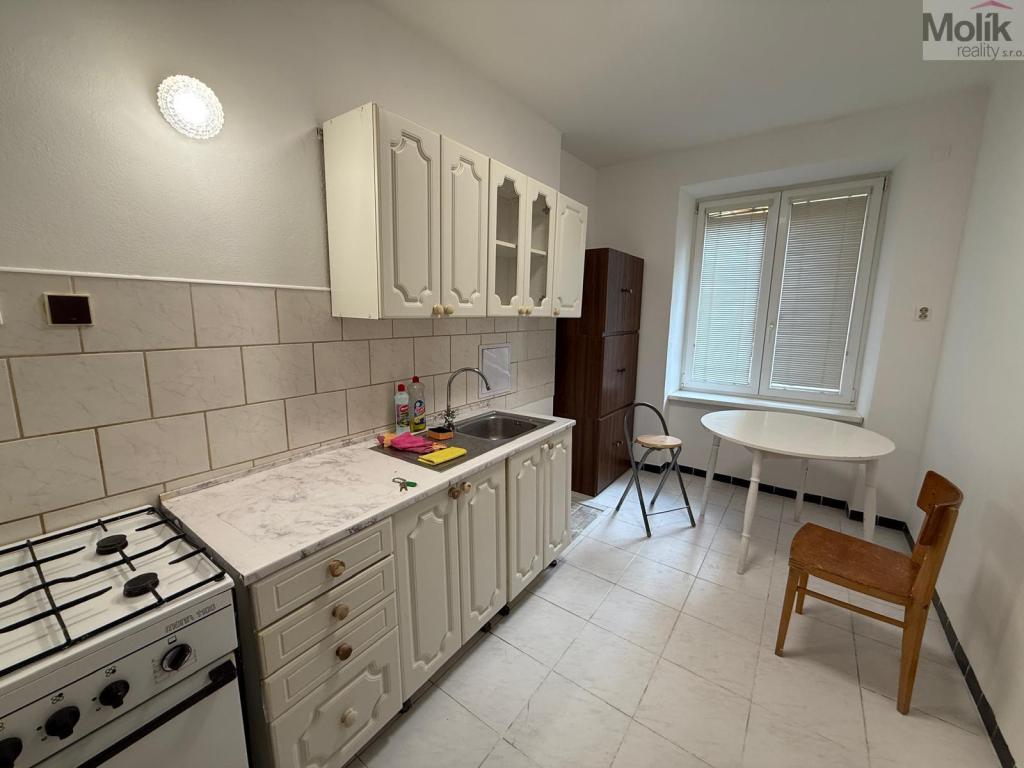 Pronájem bytu 1+1 35 m2