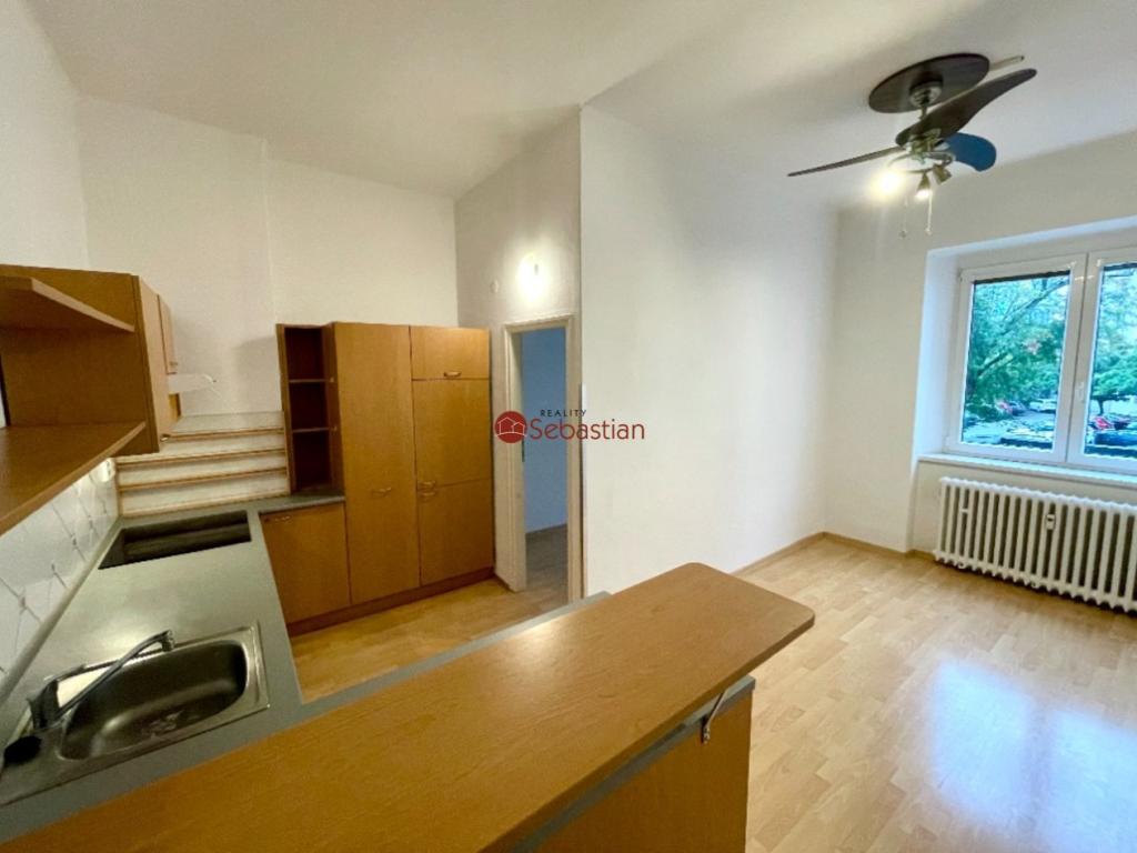 Pronájem bytu 2+kk 83 m2, Pardubice – náhled fotky 2