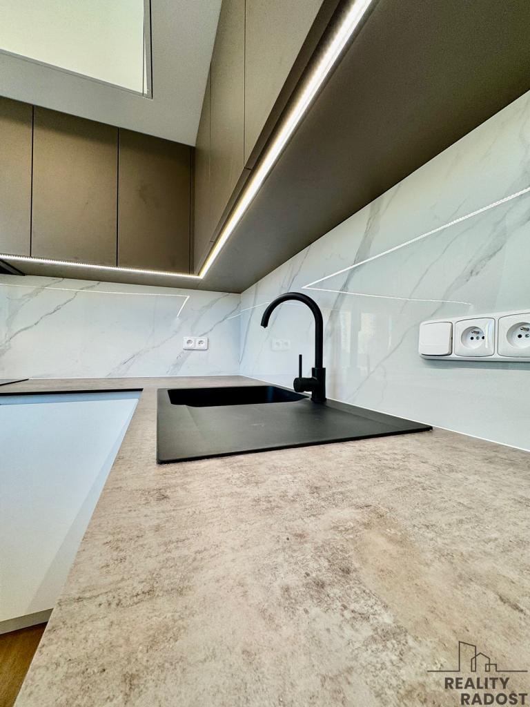 Pronájem 3+1, Karviná - Divišova, 12000 Kč, 57 m2