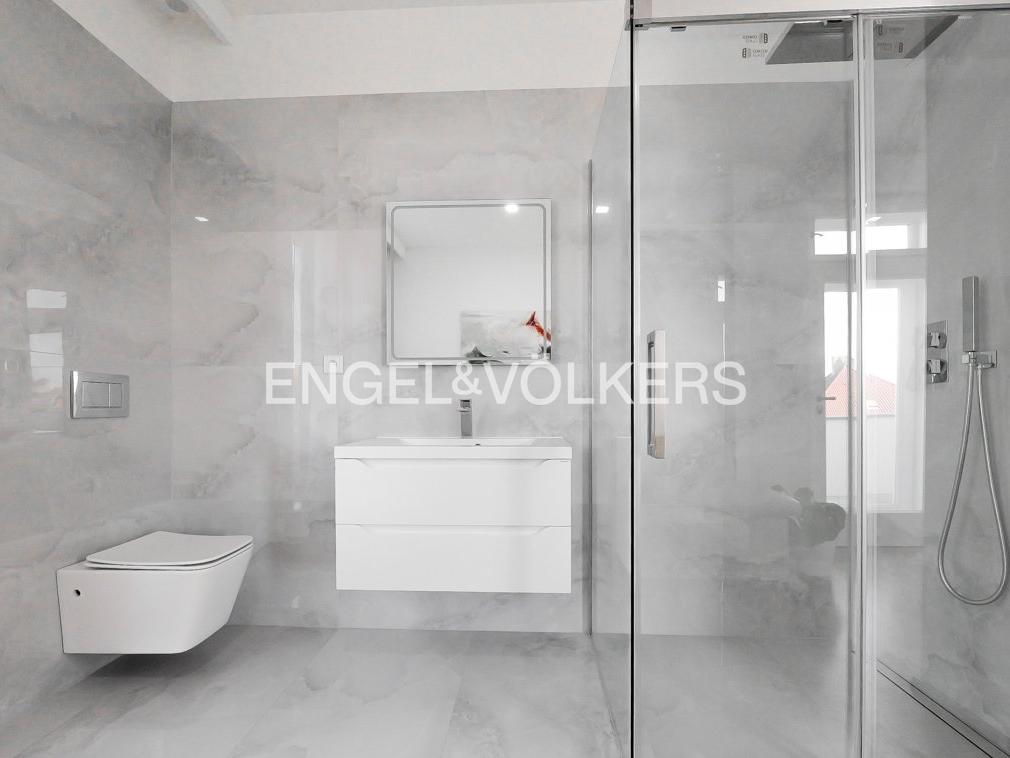Pronájem bytu 4+1 142 m2, Praha – náhled fotky 10