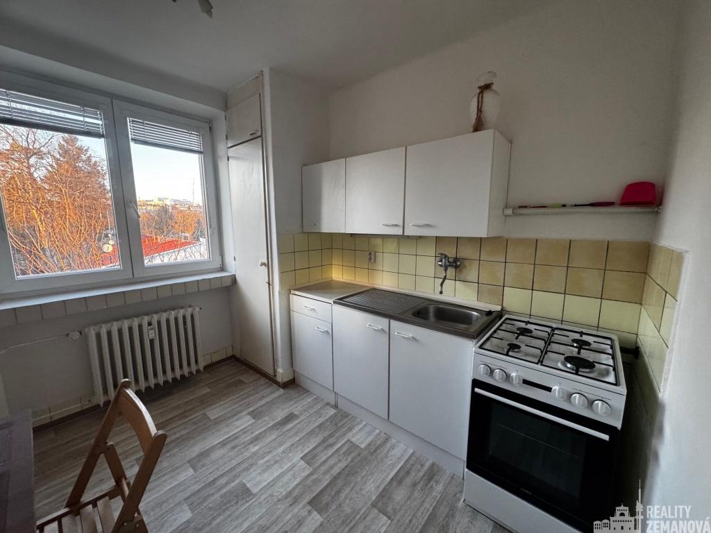 Pronájem bytu 1+1 38 m2
