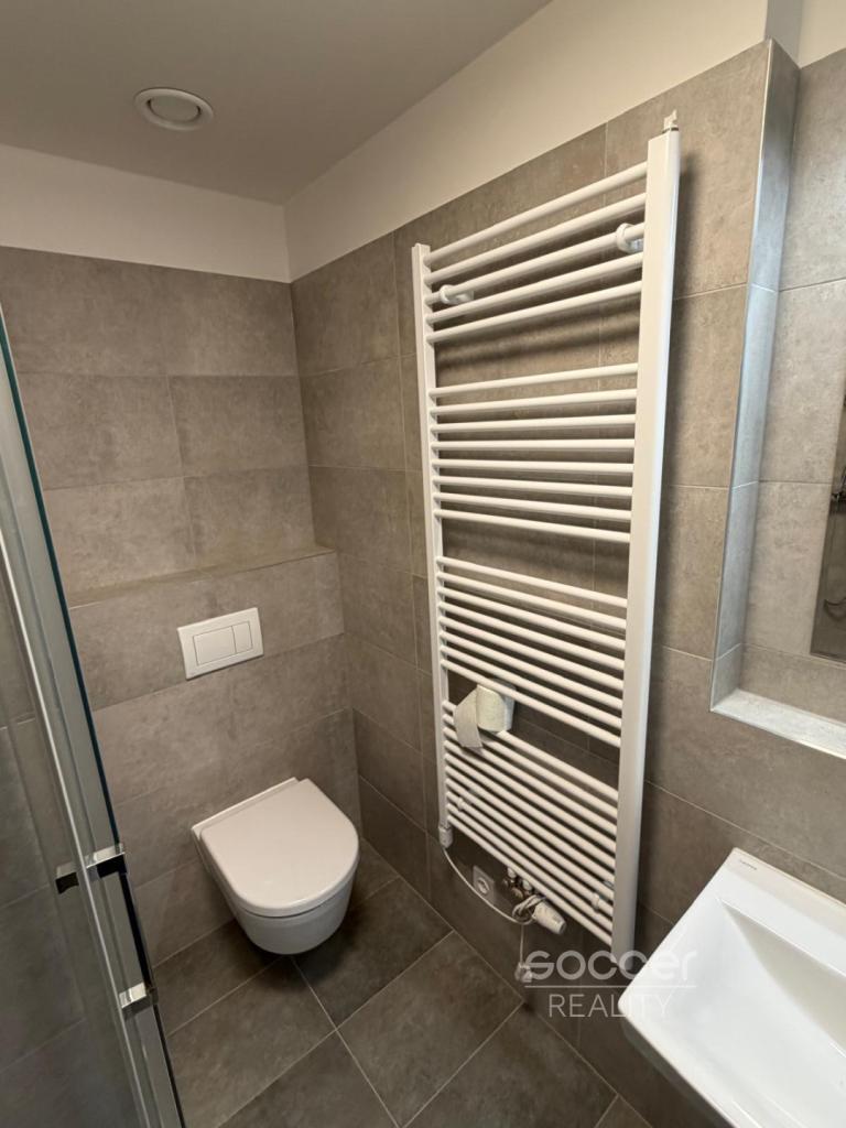 Pronájem bytu 2+kk 52 m2, Praha – náhled fotky 10