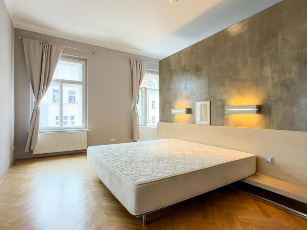 Pronájem bytu 3+kk 120 m2