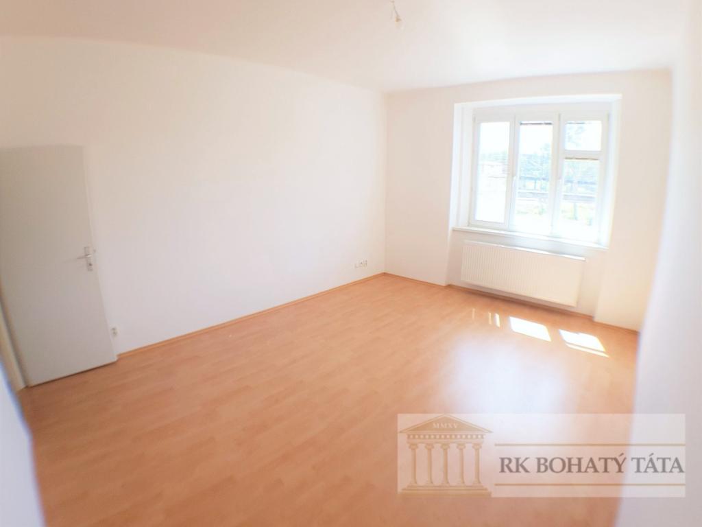 Pronájem bytu 2+1 65 m2