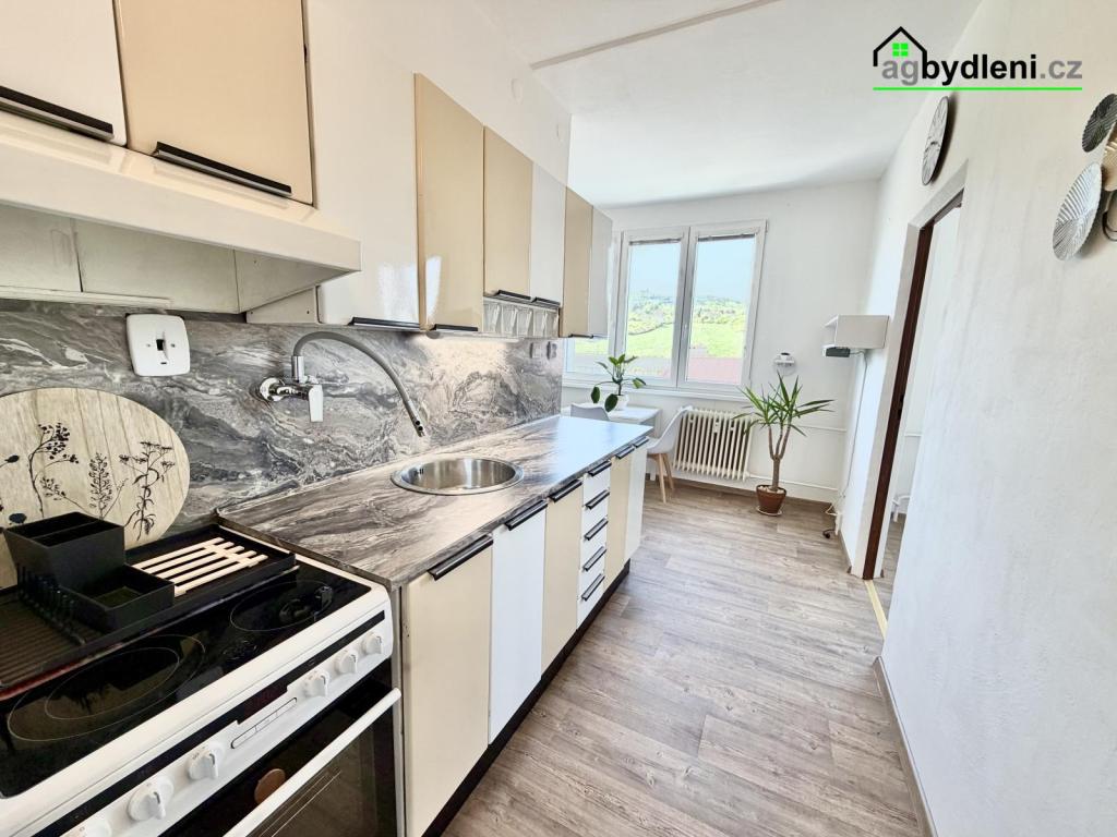3-room apartment for rent · 61 m² · Starý Plzenec — 618 €/mo