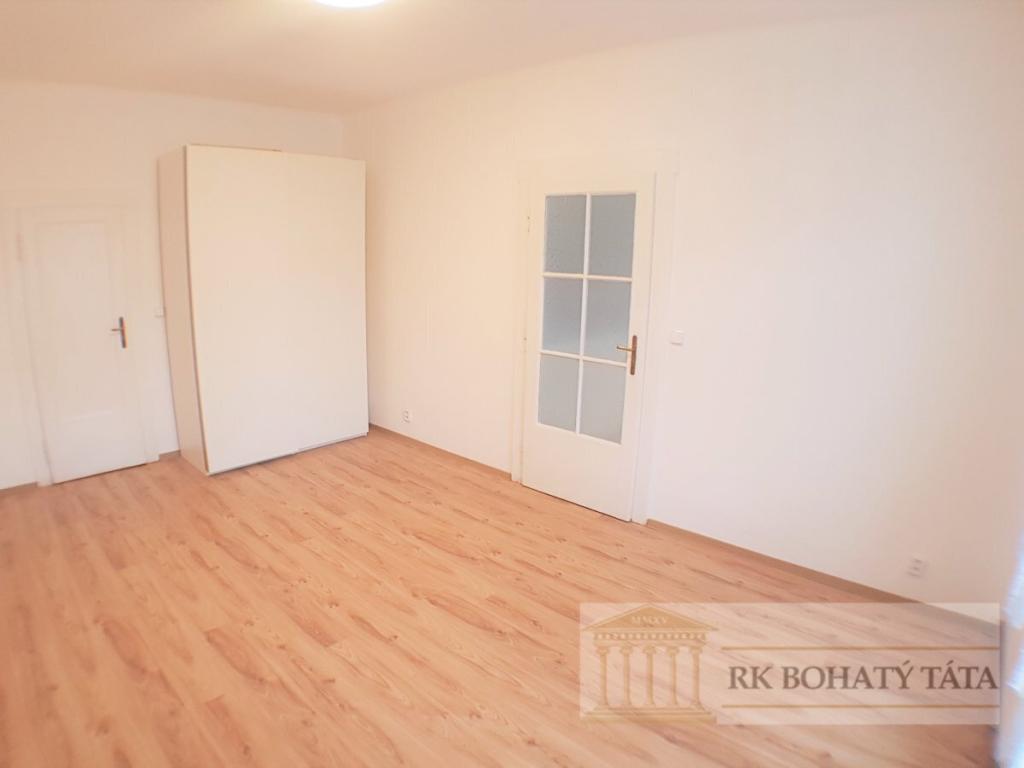 Pronájem bytu 2+kk 51 m2, Praha – náhled fotky 7