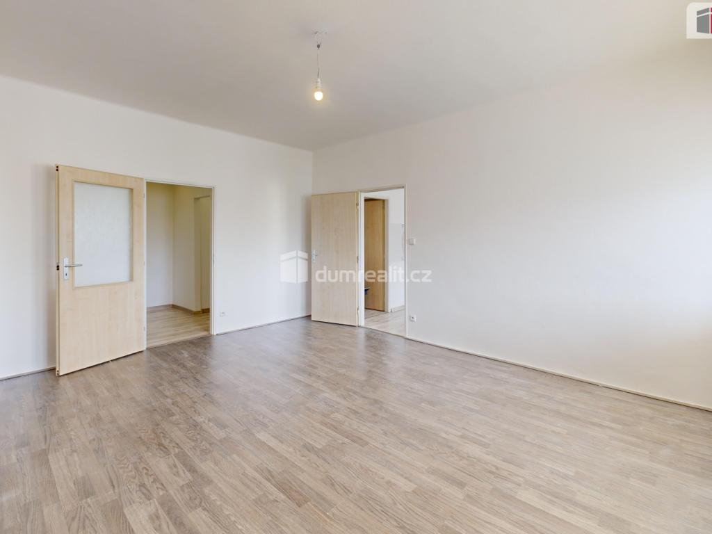 Pronájem 2+1, Opava - Dolní náměstí, 10500 Kč, 76