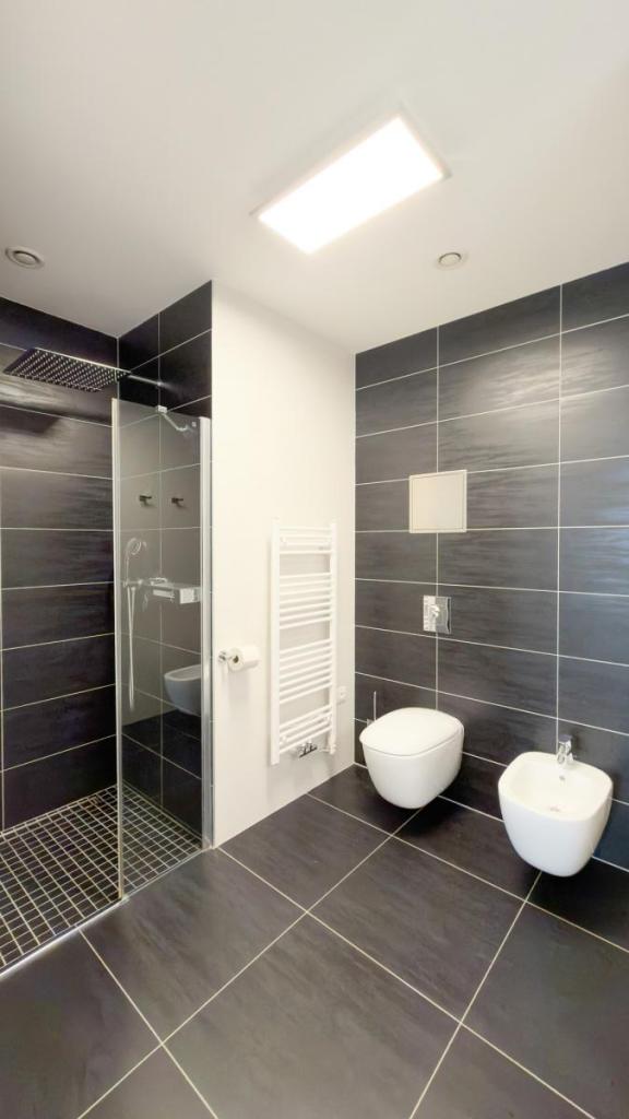 Pronájem bytu 3+kk 109 m2, Praha – náhled fotky 34