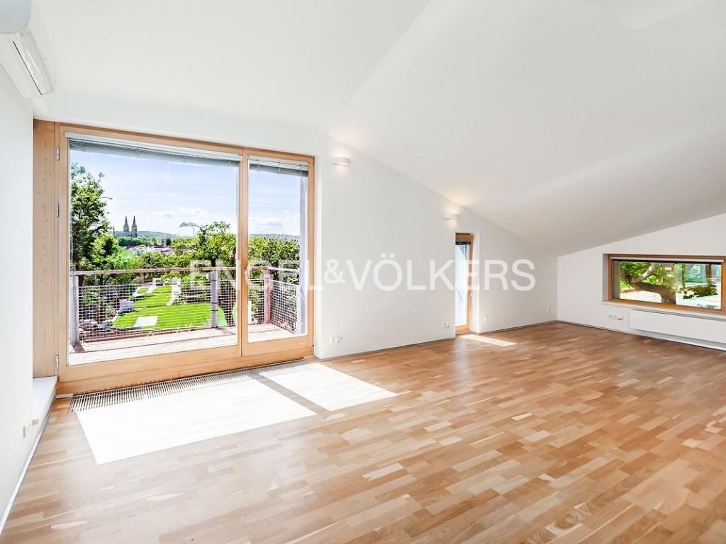 Pronájem bytu 4+kk 140 m2
