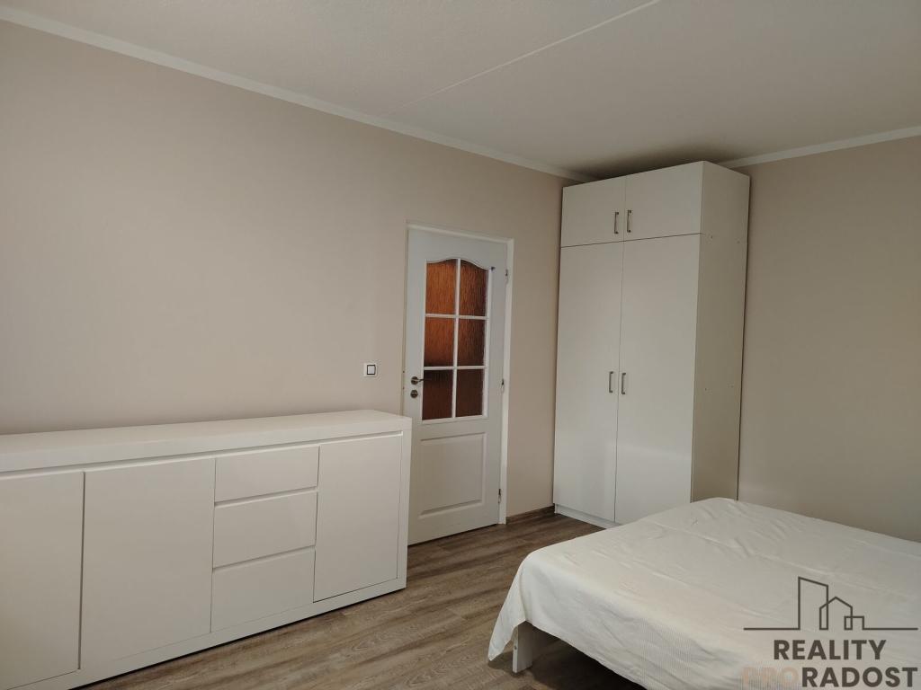Pronájem bytu 1+1 33 m2