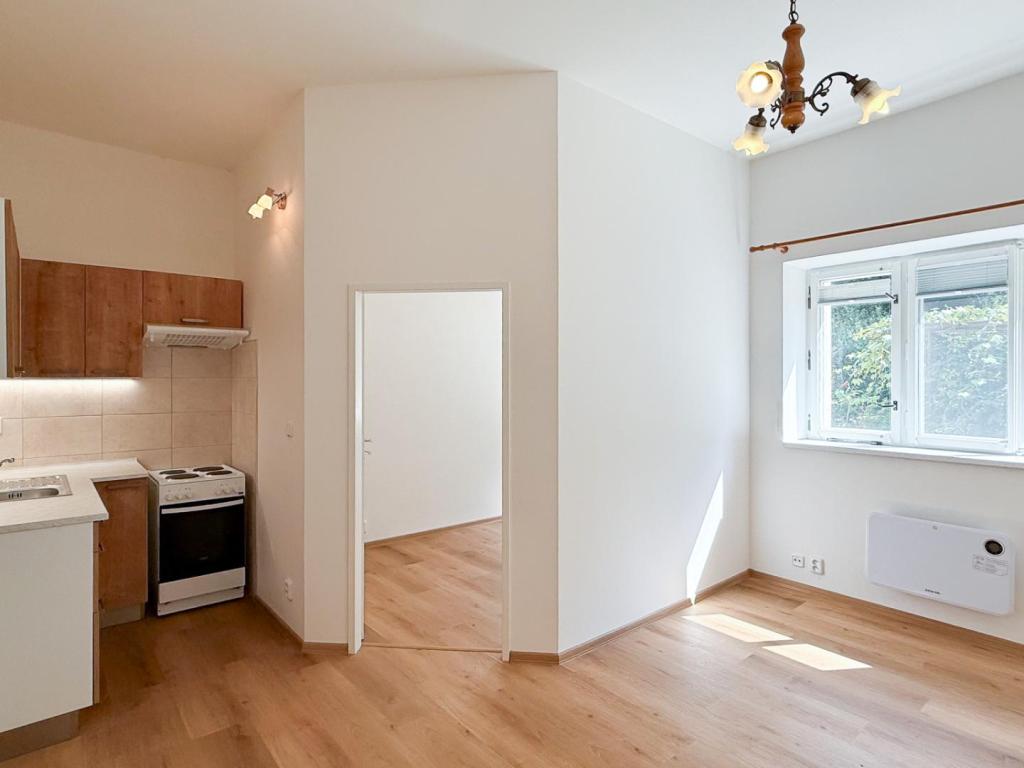 Pronájem bytu 2+kk 36 m2