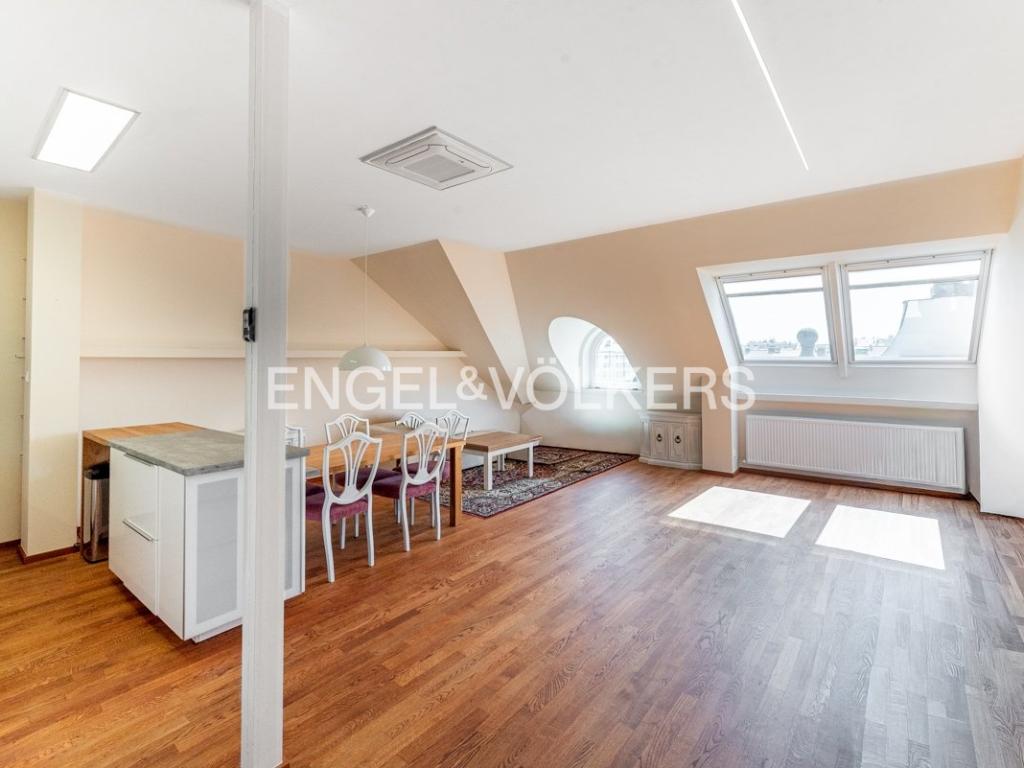 Pronájem bytu 4+kk 150 m2