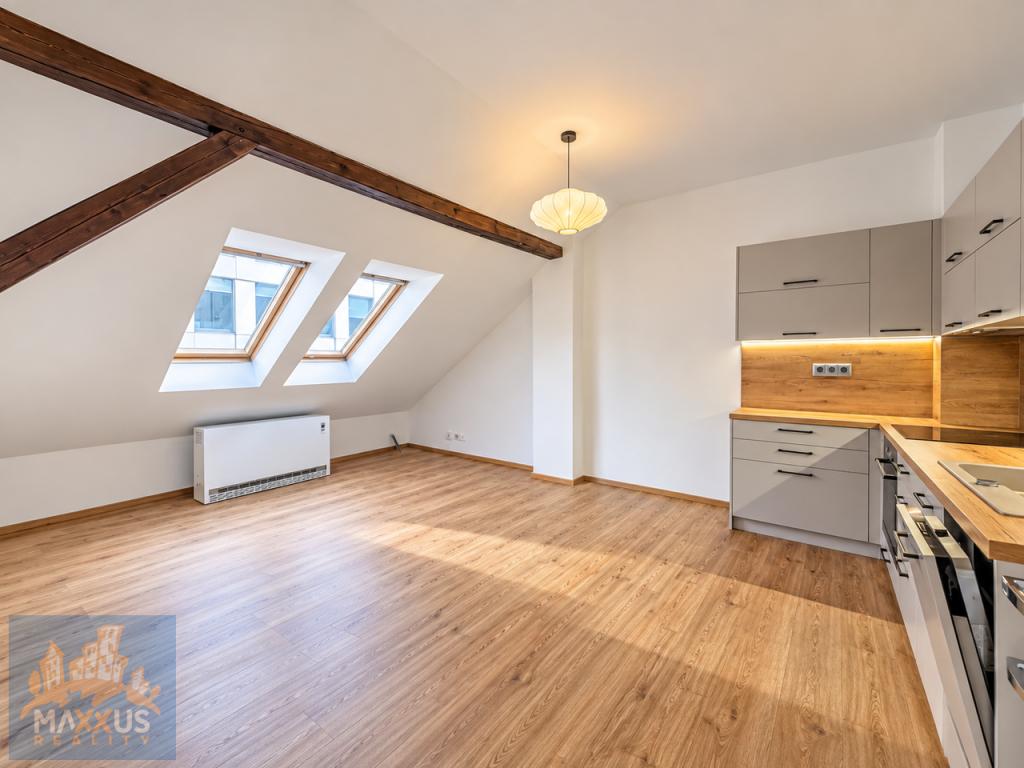 Pronájem bytu 2+kk 62 m2