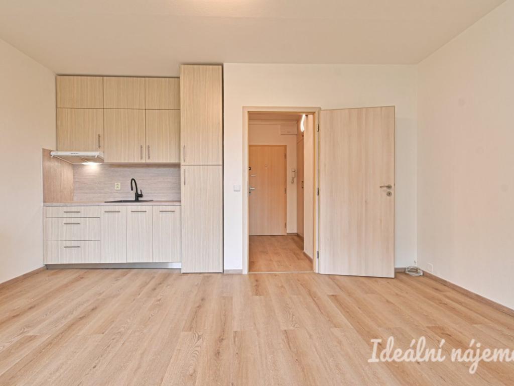 1-room apartment for rent · 30 m² · Brno — 577 €/mo