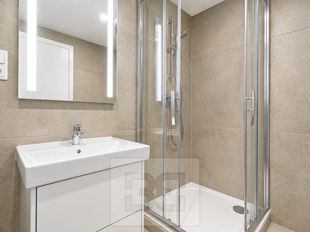 Pronájem bytu 1+kk 32 m2, Praha – náhled fotky 10