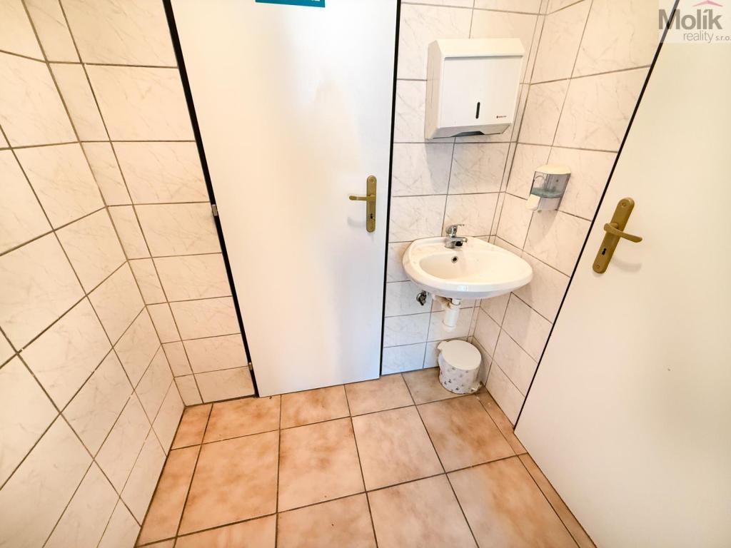 Prodej bytu 3+1 55 m2, Osek – náhled fotky 13