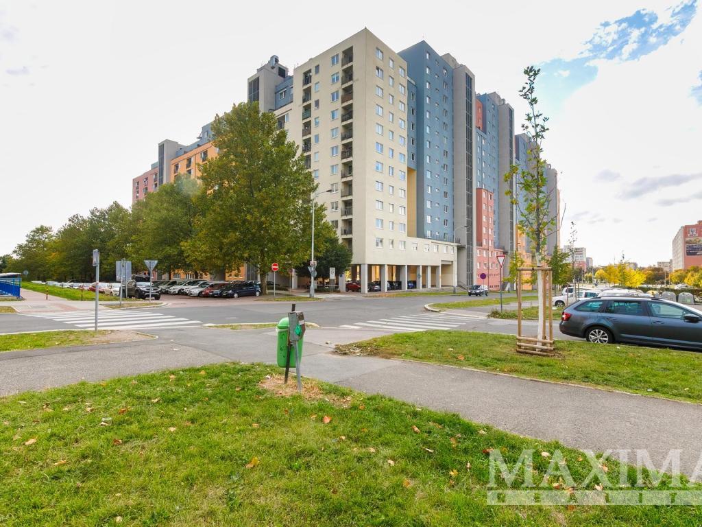 Pronájem bytu 1+kk 40 m2, Praha – náhled fotky 22