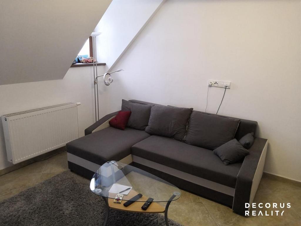Pronajem bytu garsonka 25 m2