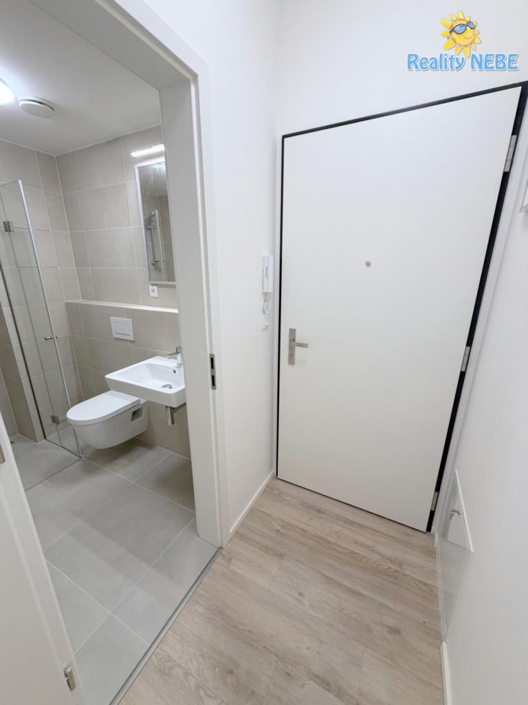 Pronájem bytu 1+kk 22 m² – pohled 4