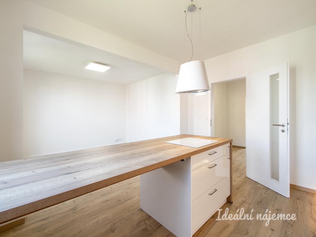 Pronájem bytu 4+kk 74 m2
