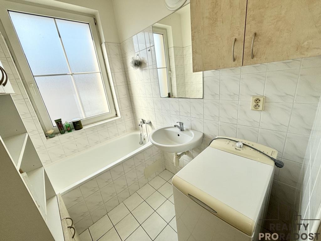 Pronájem bytu 1+1 32 m2