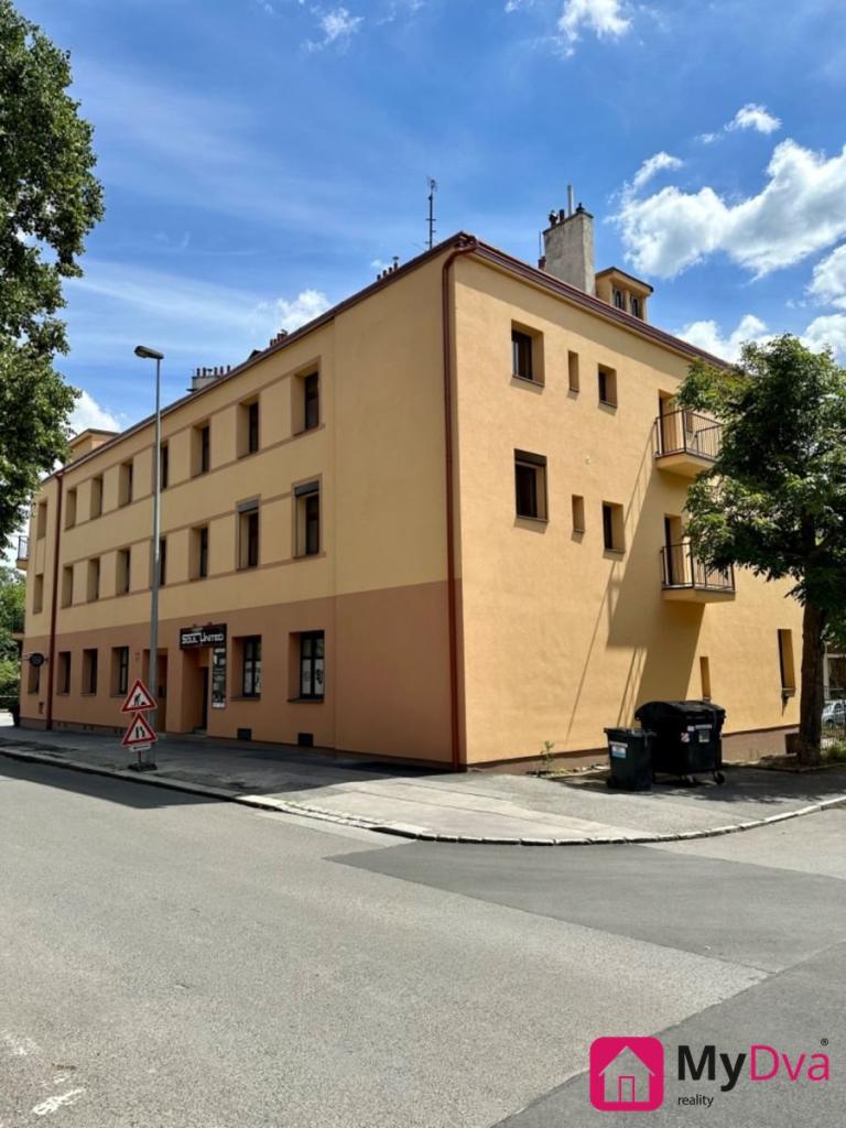 Pronájem bytu 2+kk 80 m2, Praha – náhled fotky 10