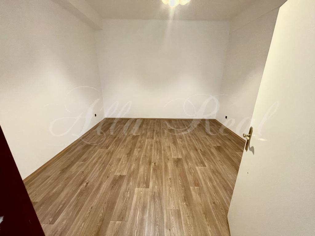 Pronájem bytu 2+1 76 m² – pohled 6
