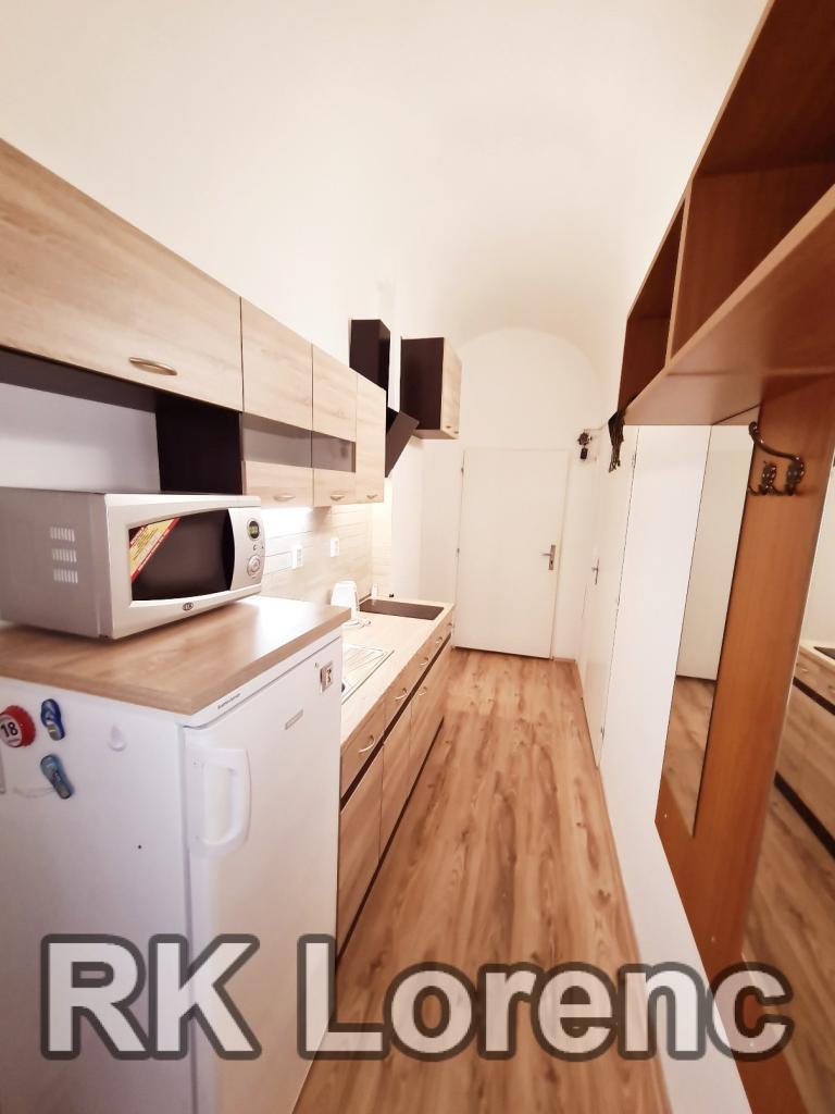 Pronájem bytu 1+kk 31 m2