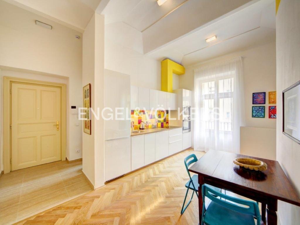 Pronájem bytu 2+kk 65 m2