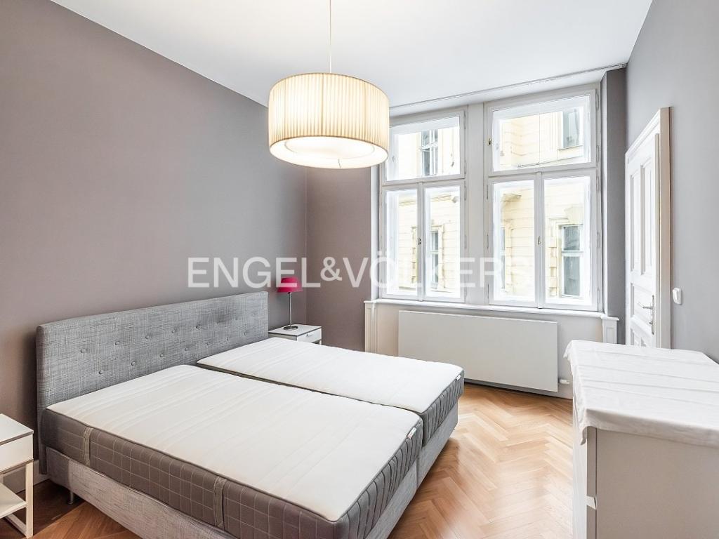 Pronájem bytu 2+1 74 m2, Praha – náhled fotky 5
