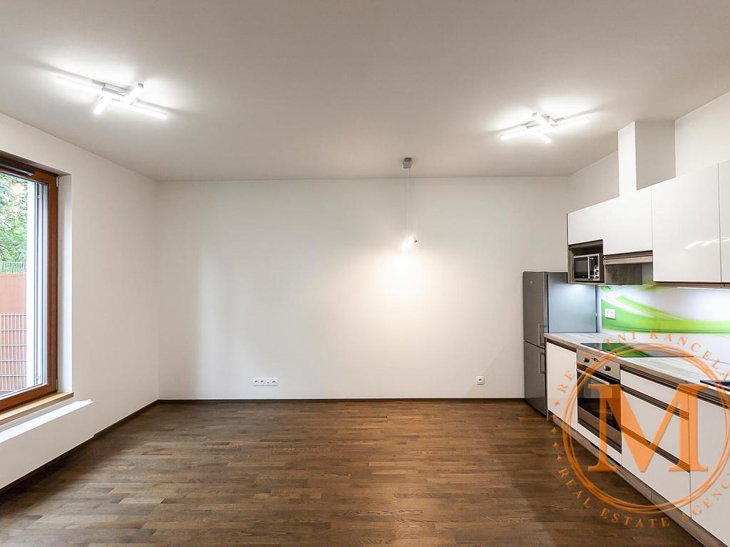 Pronájem bytu 1+kk 35 m2